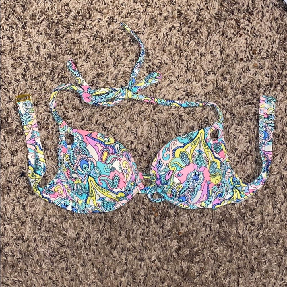 Cute bikini top